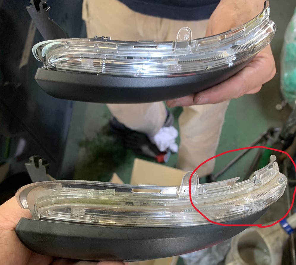 VW　ポロ　ミラーウィンカーレンズ交換